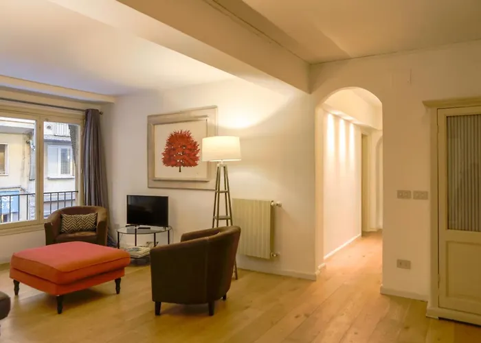 Ponte Vecchio Large Apartment